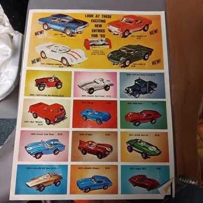 VINTAGE PRETZEL BENDER TABLE TOP RACEWAY