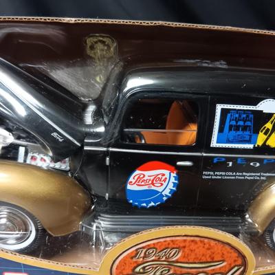 PEPSI ON A 1940 FORD AUTHENTIC DIE CAST DETAILED REPLICA BANK