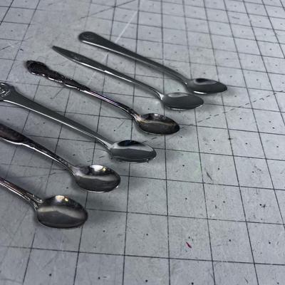 6 Stainless And Silver Plated Baby Spoons 