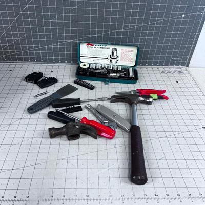 Lot of Small Hand Tools