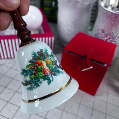 Mixed Lot of CHRISTMAS Items 