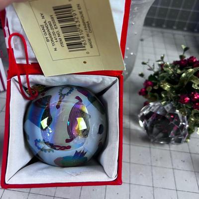 Mixed Lot of CHRISTMAS Items 