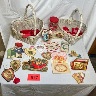 Valeninte's cards & decor