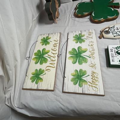 St. Patrick's Day Wall signs