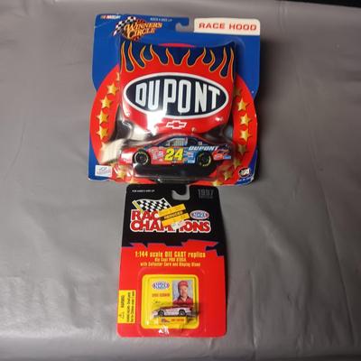 NASCAR WINNER'S CIRCLE RACE HOOD AND TINY DIE CAST REPLICA