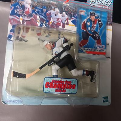 PADRES ESCALADE FEATURING PLAYER PEAVY & STANLEY CUP CHAMPION ASAM DEADMARSH