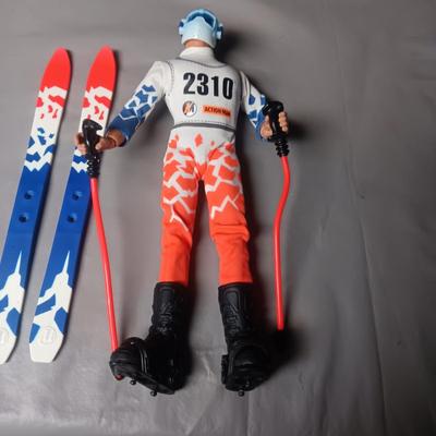 GI JOE STYLE ACTION FIGURE SKIER