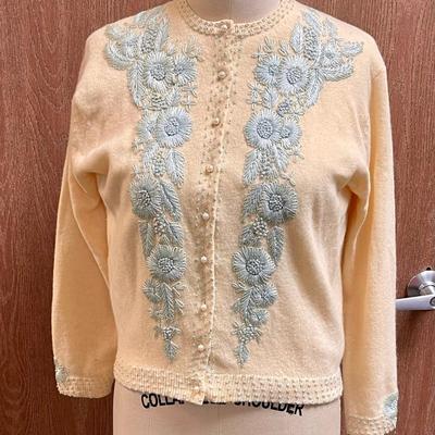 Vintage Sweater Creamy Yellow with Light Blue Embroidery