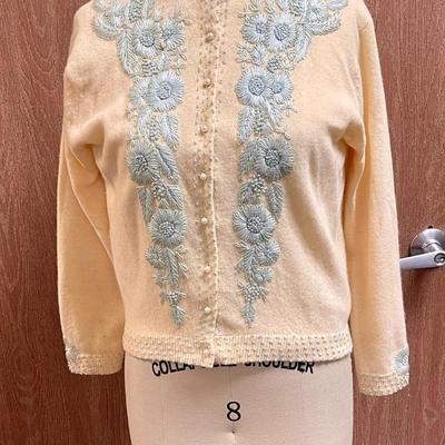 Vintage Sweater Creamy Yellow with Light Blue Embroidery