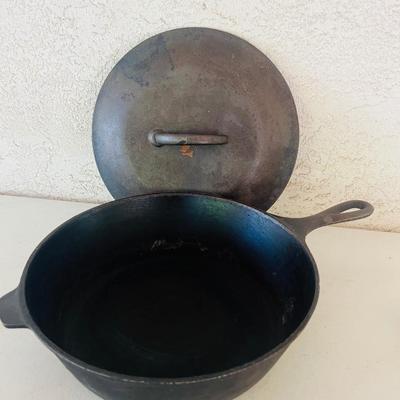 Cast Iron Notched Chicken Fryer