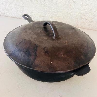 Cast Iron Notched Chicken Fryer