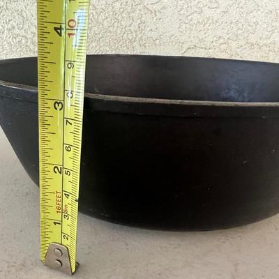 Cast Iron Notched Chicken Fryer