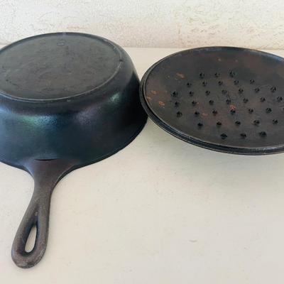 Cast Iron Notched Chicken Fryer