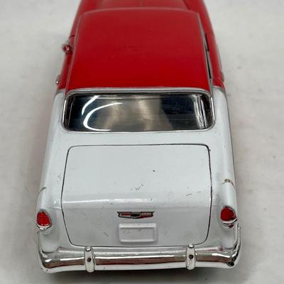 Die Cast 1/24 Scale Model Car, 1955 Chevy Bel-Air