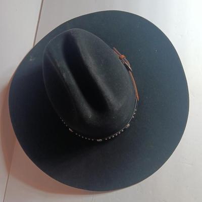 Justin western felt hat by Milano Hat Co. Size 7 1/2 Cowboy hat.