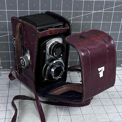 CIRO - FLEX Wollenstak  CAMERA with Leather Case 