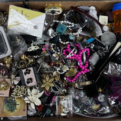 Try of Costume Jewelry 