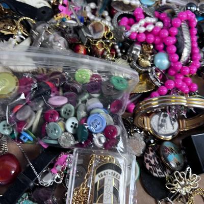 Try of Costume Jewelry 