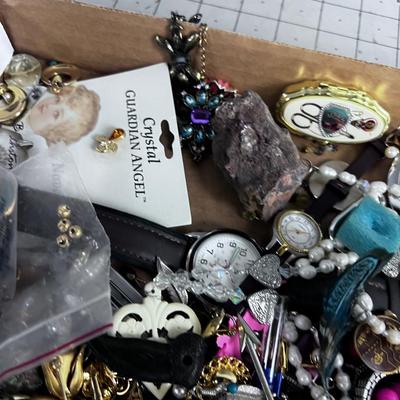 Try of Costume Jewelry 