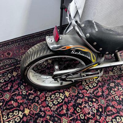 SCHWINN Low Rider Sting Ray with FLAMES 