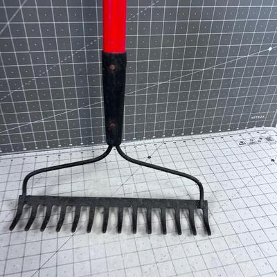 Garden Tool; Fiberglass Handle 