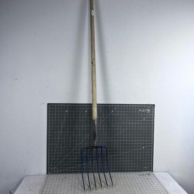 Garden Tool; Pitch Fork 