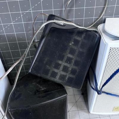 Book Shelf Speakers (4) 