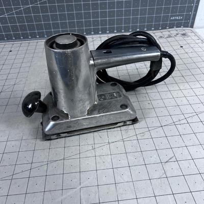 TOOLS: Heavy Duty Orbital Sander