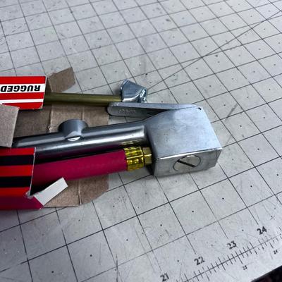 TOOLS: MILTON Inflater Gauge New in the Box 
