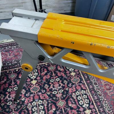 TOOLS: ROCKWELL JAWHORSE Heavy Duty Portable Work Stand 