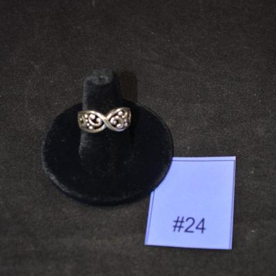 Heavy 925 Sterling Filigree Ring Size 7 4.4g
