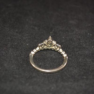 925 Sterling Tiara Ring Size 8 2.2g