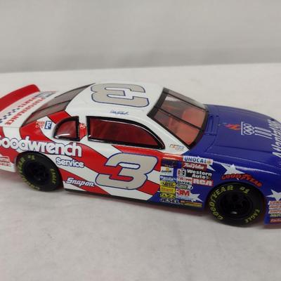 NASCAR Dale Earnhardt #3 Goodwrench Die Cast Race Car with Box (#37)