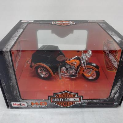 Harley-Davidson Maisto 1947 Servi-Car Motorcycle Die Cast with Box (#38)