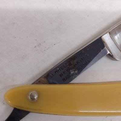 Set of Four Vintage Various Brand Straight Razors with Celluloid Handles with Boxes (#10)