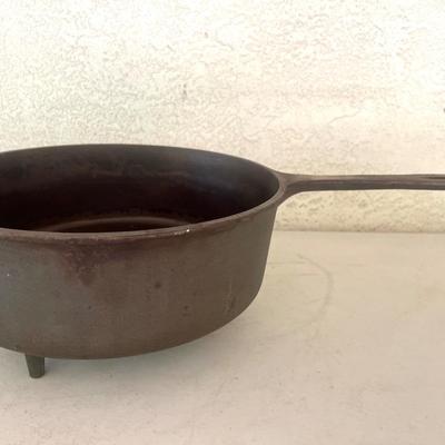 12 INCH CAST IRON DEEP SPIDER 3-LEGGED SKILLET