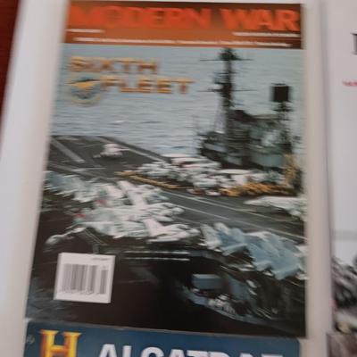 Modern War - LIFE Heroes of WWII - History - War machines back issue Military Magazines