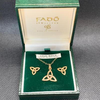 Lot 172: Fado Made in Ireland 10k Gold Necklace & Earring Set, Tw 2.97g