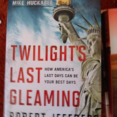 Assortment of books - mostly paperback's Great stories!