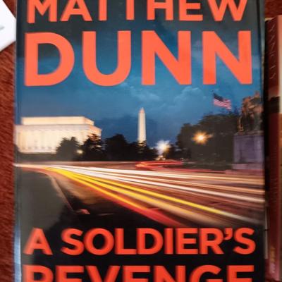 Assortment of books - mostly paperback's Great stories!