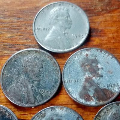 LOT 51 TEN WWII STEEL PENNIES