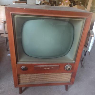 Vintage RCA Victor Model 21-S TV Console in Cherry Cabinet
