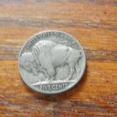 LOT 62 1937-D BUFALO NICKEL