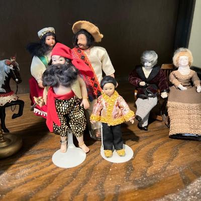 Miniature mixed custom dolls w extras