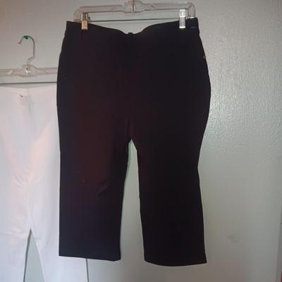 LADIES SMALL PANTS AND CAPRIS