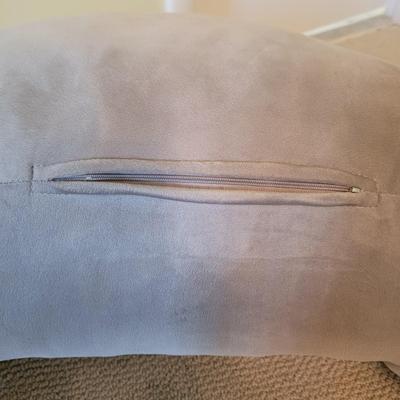 Crate and Barrel Decorative Pillows and More (PB-CE)