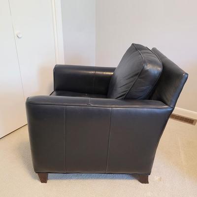 Bradington Young Armchair with Ottoman (B2-CE)