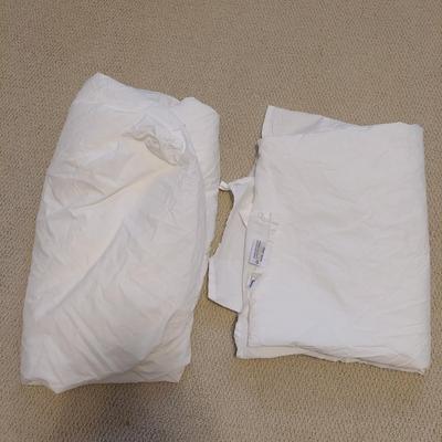 Two Twin Daybeds with Brooklinen and Woolrich Bedding (B2-CE)