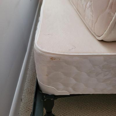 Two Twin Daybeds with Brooklinen and Woolrich Bedding (B2-CE)