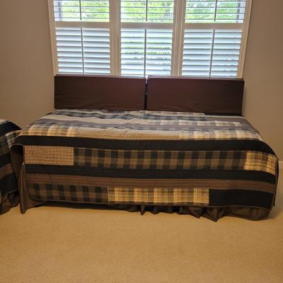 Two Twin Daybeds with Brooklinen and Woolrich Bedding (B2-CE)